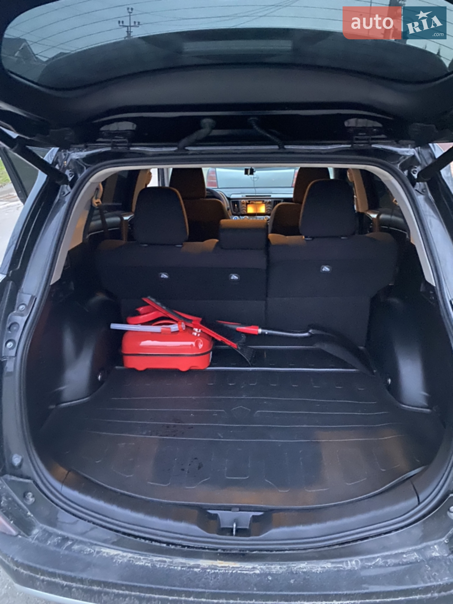 2018 Toyota RAV 4 - мініатюра 29