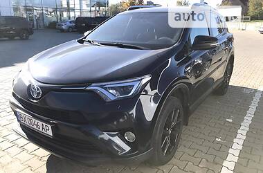 Внедорожник / Кроссовер Toyota RAV4 2018 в Хмельницком
