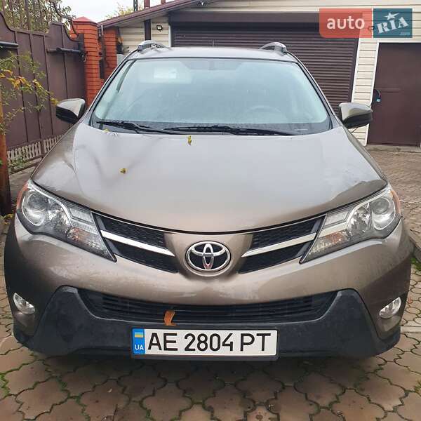 Toyota RAV4 2015