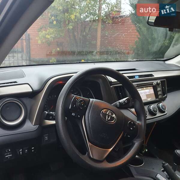 Внедорожник / Кроссовер Toyota RAV4 2015 в Днепре