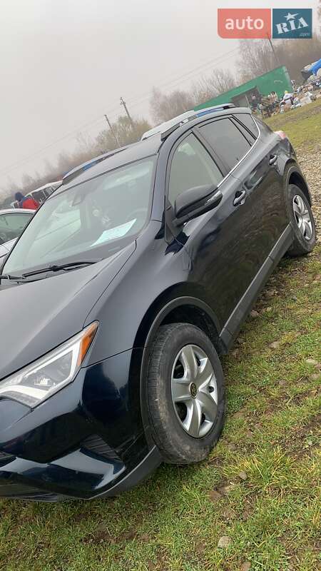 Внедорожник / Кроссовер Toyota RAV4 2017 в Ивано-Франковске фото 3 Внедорожник / Кроссовер Toyota RAV4 2017 в Ивано-Франковске