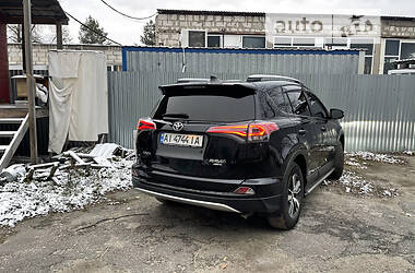 Внедорожник / Кроссовер Toyota RAV4 2016 в Броварах