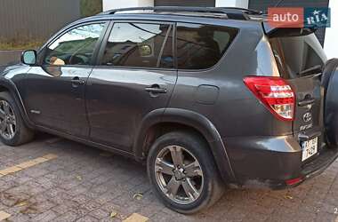 Внедорожник / Кроссовер Toyota RAV4 2012 в Ивано-Франковске