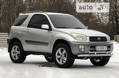 Отзыв об автомобиле Toyota RAV4