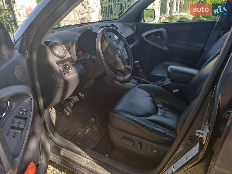 Позашляховик / Кросовер Toyota RAV4 2008 в Ужгороді фото 2 Позашляховик / Кросовер Toyota RAV4 2008 в Ужгороді