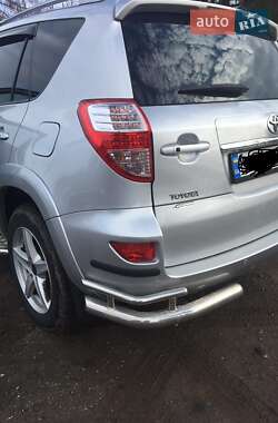 Внедорожник / Кроссовер Toyota RAV4 2011 в Львове