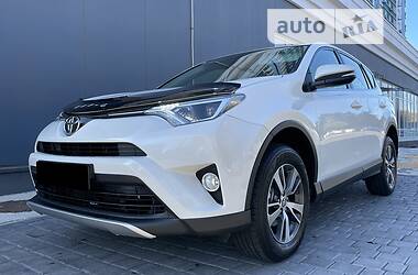 Позашляховик / Кросовер Toyota RAV4 2018 в Одесі