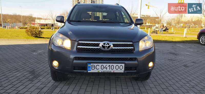 Позашляховик / Кросовер Toyota RAV4 2006 в Львові