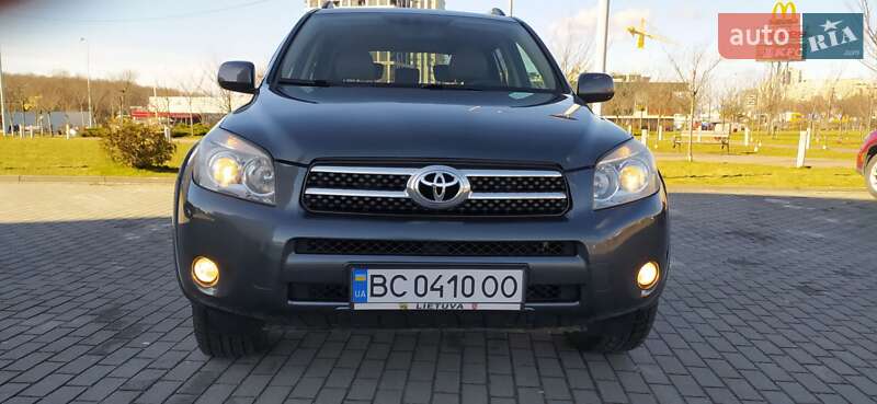 Позашляховик / Кросовер Toyota RAV4 2006 в Львові