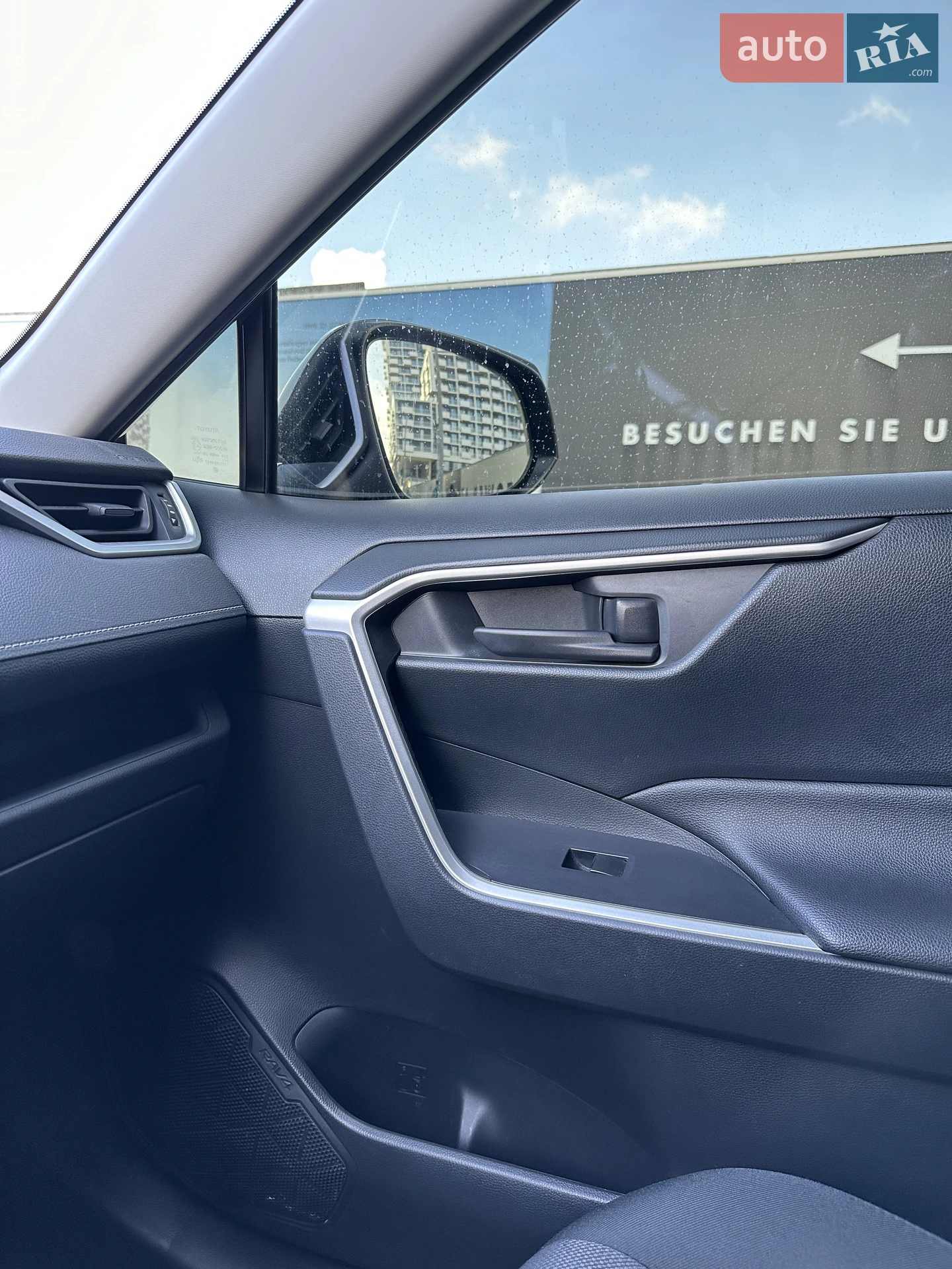 2019 Toyota RAV 4 - мініатюра 31