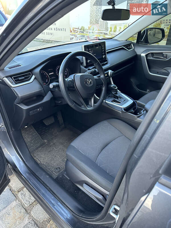 Позашляховик / Кросовер Toyota RAV4 2019 в Києві