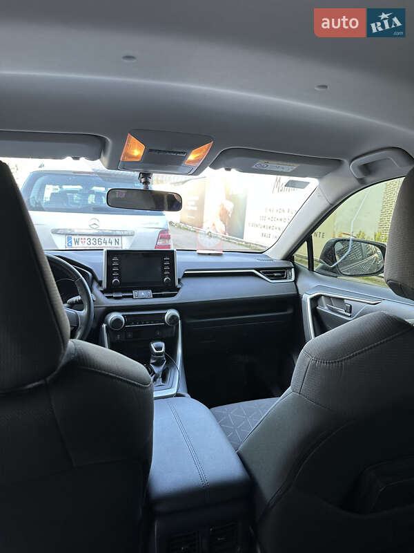 Позашляховик / Кросовер Toyota RAV4 2019 в Києві