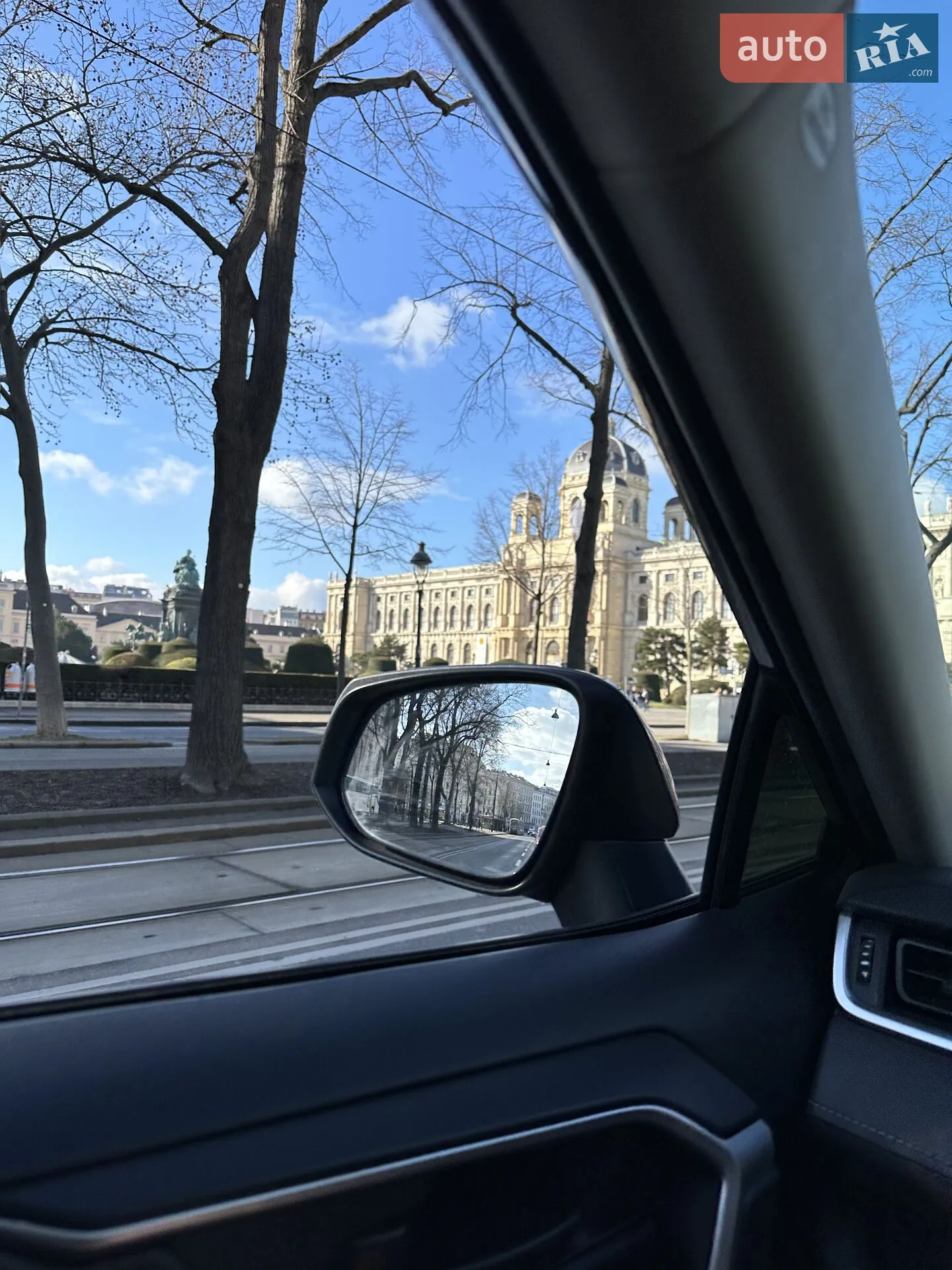 2019 Toyota RAV 4 - мініатюра 26