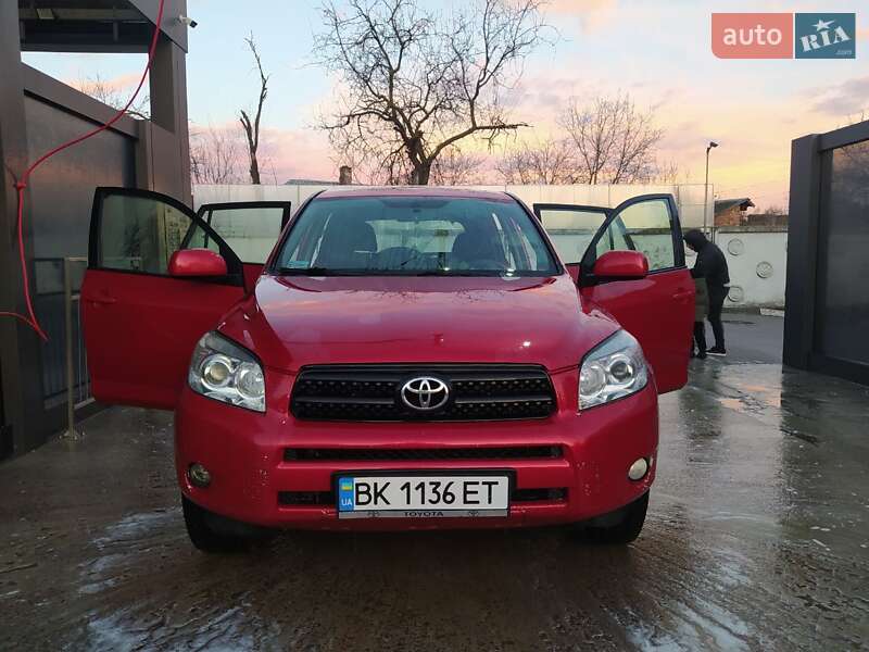 Позашляховик / Кросовер Toyota RAV4 2006 в Рівному фото 3 Позашляховик / Кросовер Toyota RAV4 2006 в Рівному