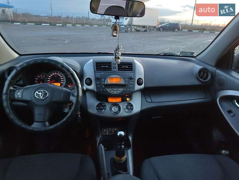 Позашляховик / Кросовер Toyota RAV4 2006 в Рівному фото 33 Позашляховик / Кросовер Toyota RAV4 2006 в Рівному