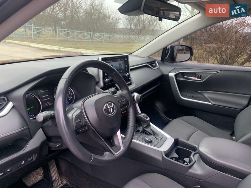 Внедорожник / Кроссовер Toyota RAV4 2019 в Новой Водолаге фото 20 Внедорожник / Кроссовер Toyota RAV4 2019 в Новой Водолаге