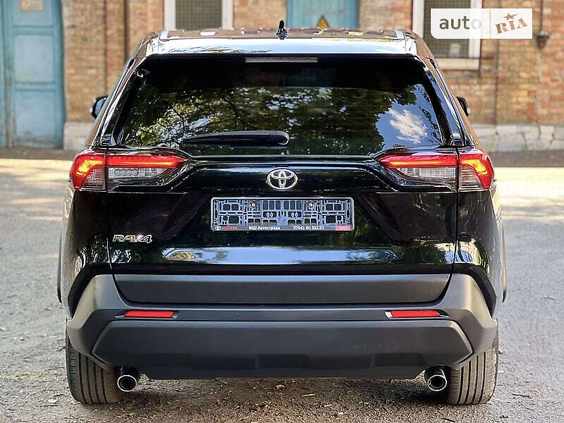 Позашляховик / Кросовер Toyota RAV4 2019 в Києві фото 5 Позашляховик / Кросовер Toyota RAV4 2019 в Києві