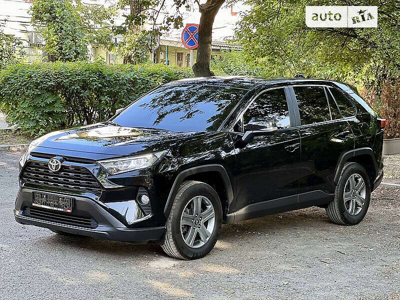 Позашляховик / Кросовер Toyota RAV4 2019 в Києві фото 8 Позашляховик / Кросовер Toyota RAV4 2019 в Києві