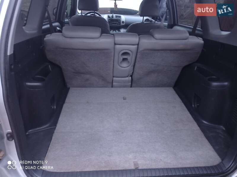 Внедорожник / Кроссовер Toyota RAV4 2006 в Одессе