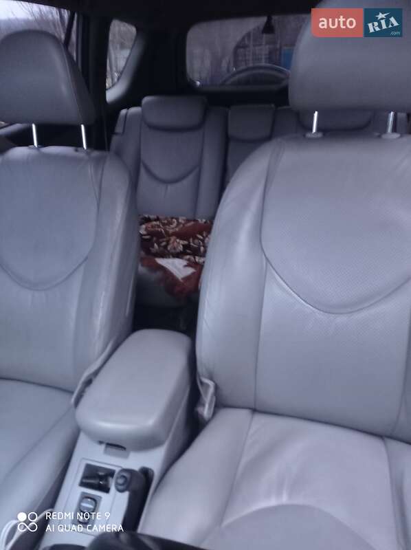 Внедорожник / Кроссовер Toyota RAV4 2006 в Одессе