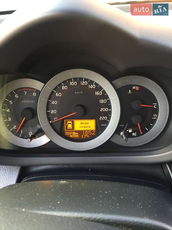 Внедорожник / Кроссовер Toyota RAV4 2006 в Трускавце