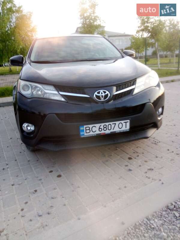 Позашляховик / Кросовер Toyota RAV4 2013 в Львові