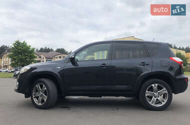 Внедорожник / Кроссовер Toyota RAV4 2010 в Новояворовске