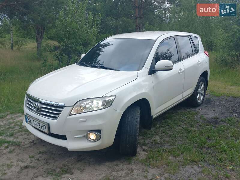 Toyota RAV4 2010