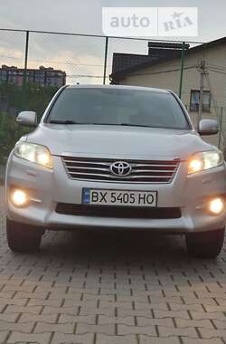 Внедорожник / Кроссовер Toyota RAV4 2012 в Хмельницком