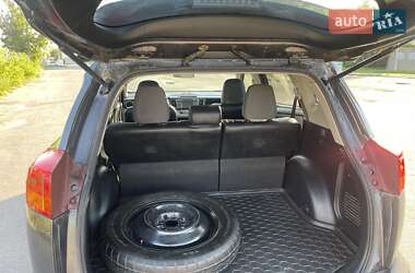 Внедорожник / Кроссовер Toyota RAV4 2014 в 