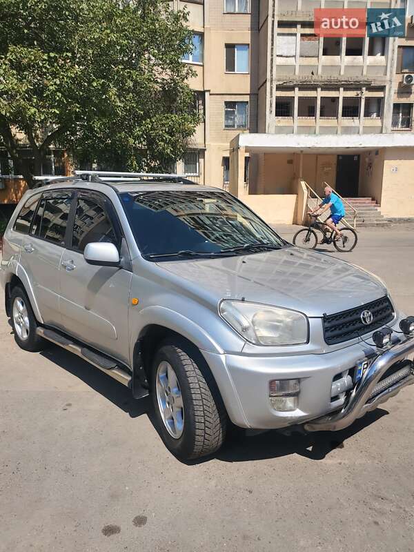 Внедорожник / Кроссовер Toyota RAV4 2002 в Одессе