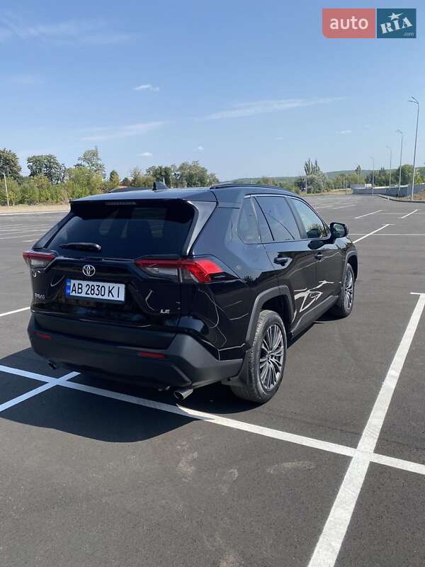 Позашляховик / Кросовер Toyota RAV4 2019 в Вінниці