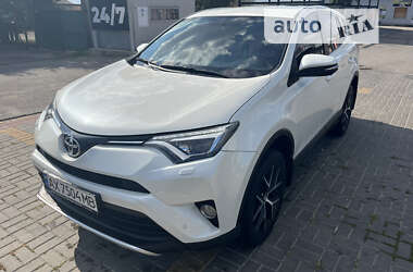 Внедорожник / Кроссовер Toyota RAV4 2016 в Харькове