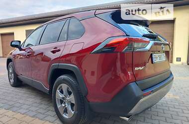 Внедорожник / Кроссовер Toyota RAV4 2022 в Измаиле