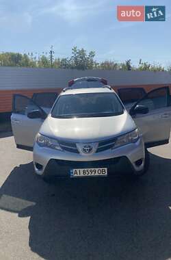 Внедорожник / Кроссовер Toyota RAV4 2013 в 