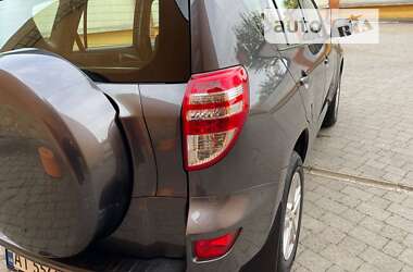 Внедорожник / Кроссовер Toyota RAV4 2010 в Коломые