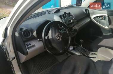 Позашляховик / Кросовер Toyota RAV4 2006 в Синельниковому