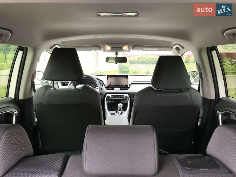 Позашляховик / Кросовер Toyota RAV4 2019 в Черкасах