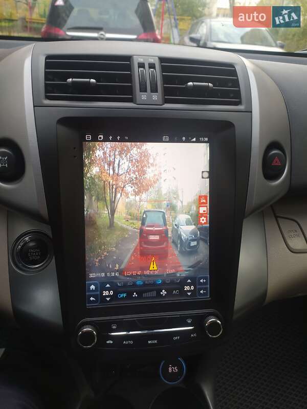 Позашляховик / Кросовер Toyota RAV4 2006 в Львові