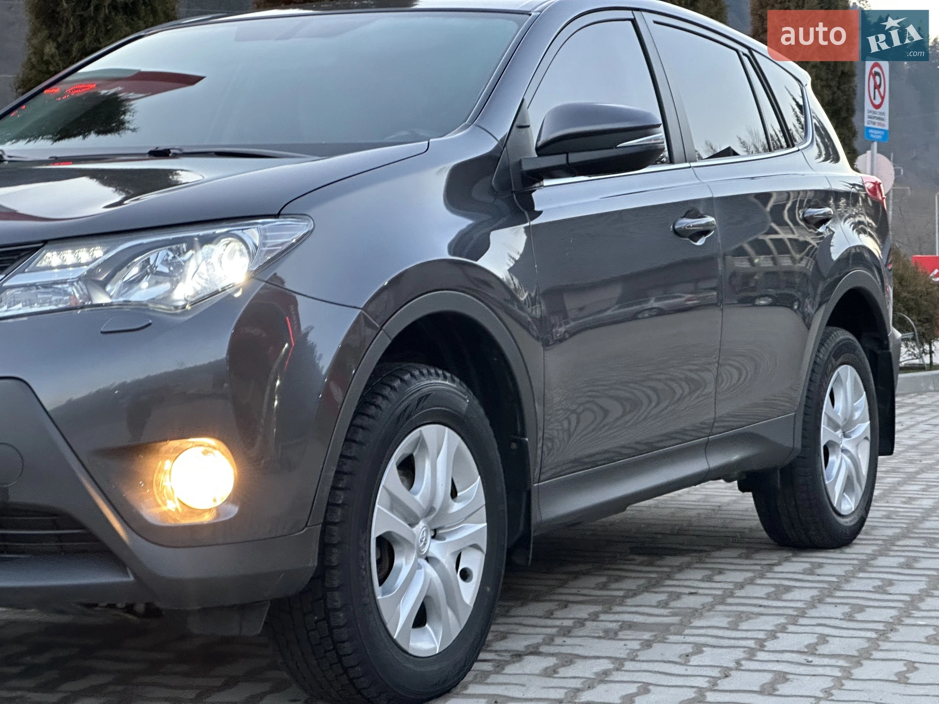 2014 Toyota RAV 4 - мініатюра 6