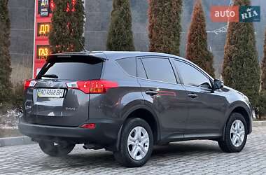 Позашляховик / Кросовер Toyota RAV4 2014 в Міжгір'ї