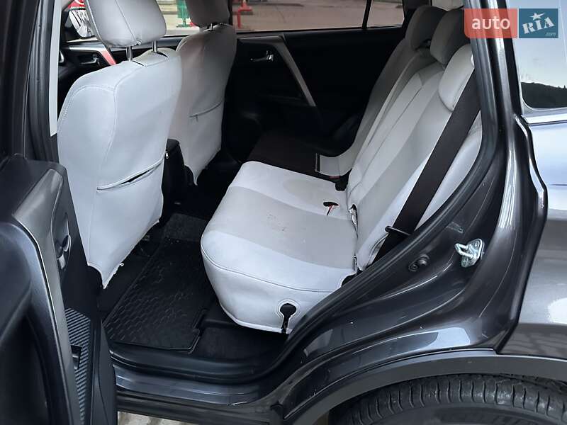 Внедорожник / Кроссовер Toyota RAV4 2014 в Межгорье фото 38 Внедорожник / Кроссовер Toyota RAV4 2014 в Межгорье