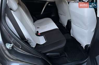 Позашляховик / Кросовер Toyota RAV4 2014 в Міжгір'ї