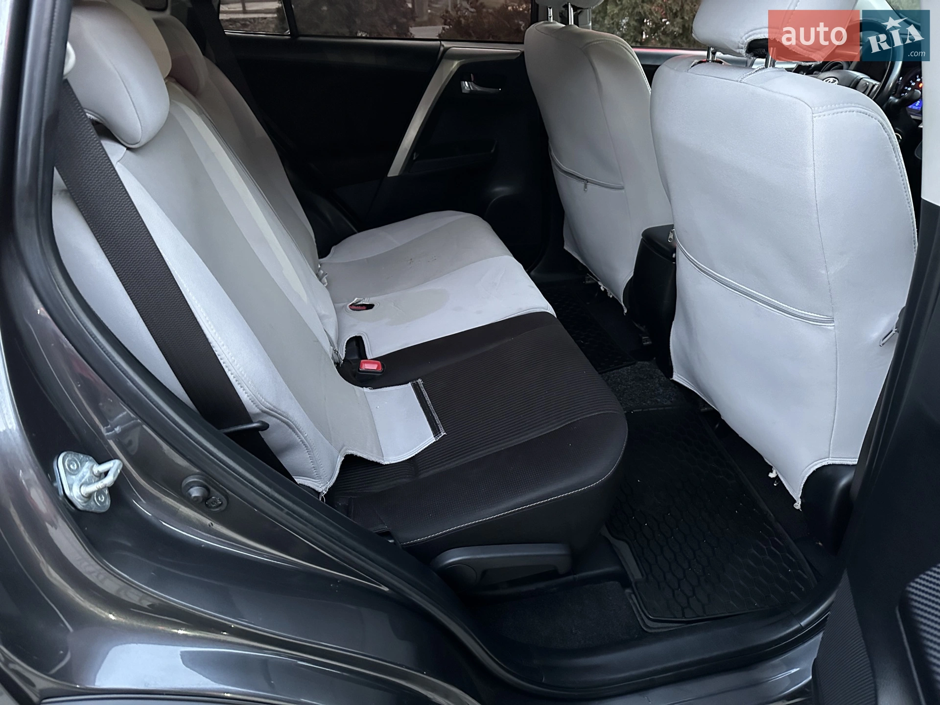 2014 Toyota RAV 4 - мініатюра 39