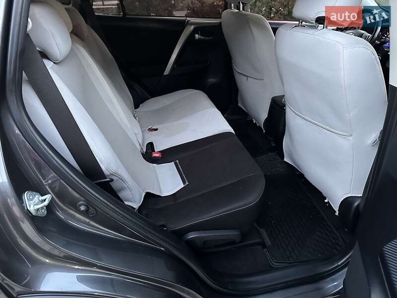 Внедорожник / Кроссовер Toyota RAV4 2014 в Межгорье фото 39 Внедорожник / Кроссовер Toyota RAV4 2014 в Межгорье