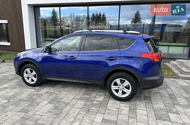 Внедорожник / Кроссовер Toyota RAV4 2014 в Тячеве