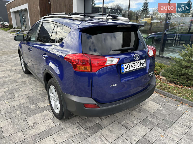 Позашляховик / Кросовер Toyota RAV4 2014 в Ужгороді