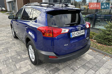 Внедорожник / Кроссовер Toyota RAV4 2014 в Тячеве