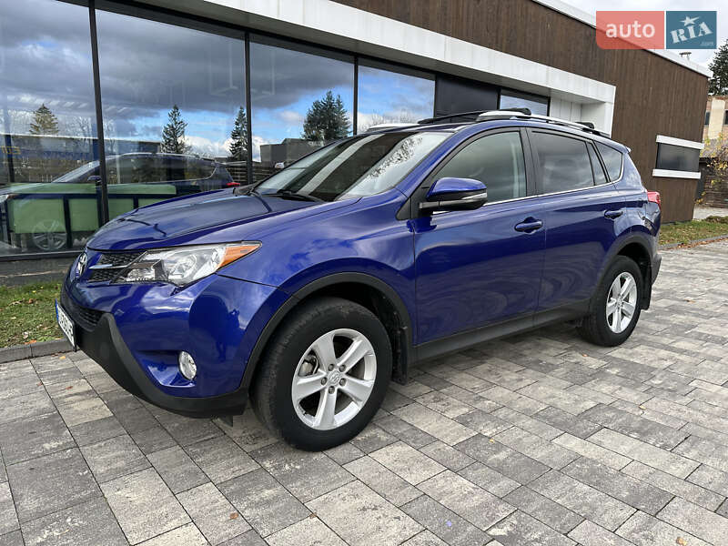 Позашляховик / Кросовер Toyota RAV4 2014 в Ужгороді