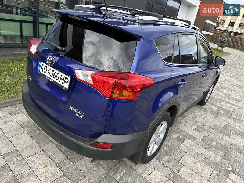 Позашляховик / Кросовер Toyota RAV4 2014 в Ужгороді